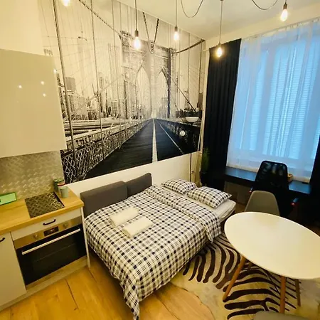 Bezagenta Mozart2 Loft Studio Easy Access To City Warsaw Exterior photo
